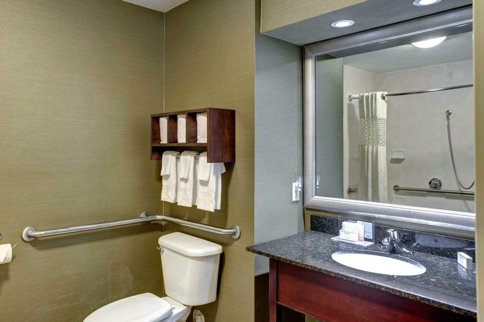 Hampton Inn Birmingham/Fultondale Exterior photo
